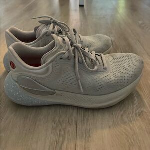 lululemon beyondfeel tennis shoes